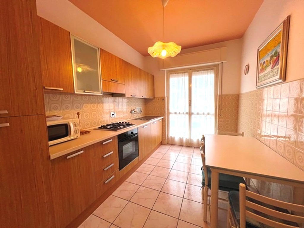 Trilocale vista mare in via cristoforo colombo 16, San Bartolomeo al Mare