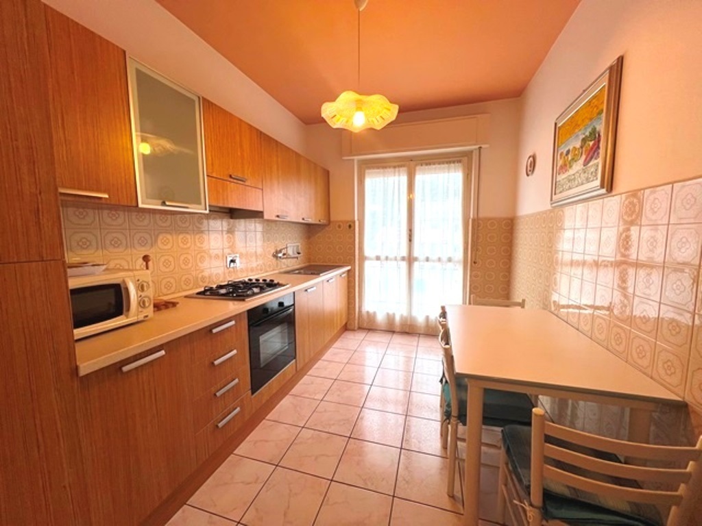 Trilocale vista mare in via cristoforo colombo 16, San Bartolomeo al Mare