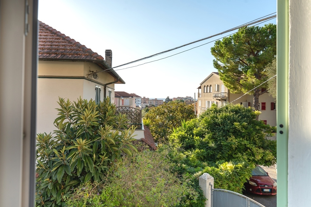 Trilocale ristrutturato in via aurelia 90, San Bartolomeo al Mare