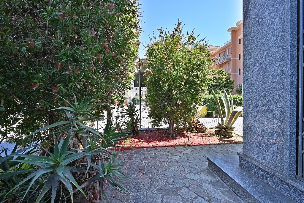 Bilocale da ristrutturare in via agli orti 11, Diano Marina