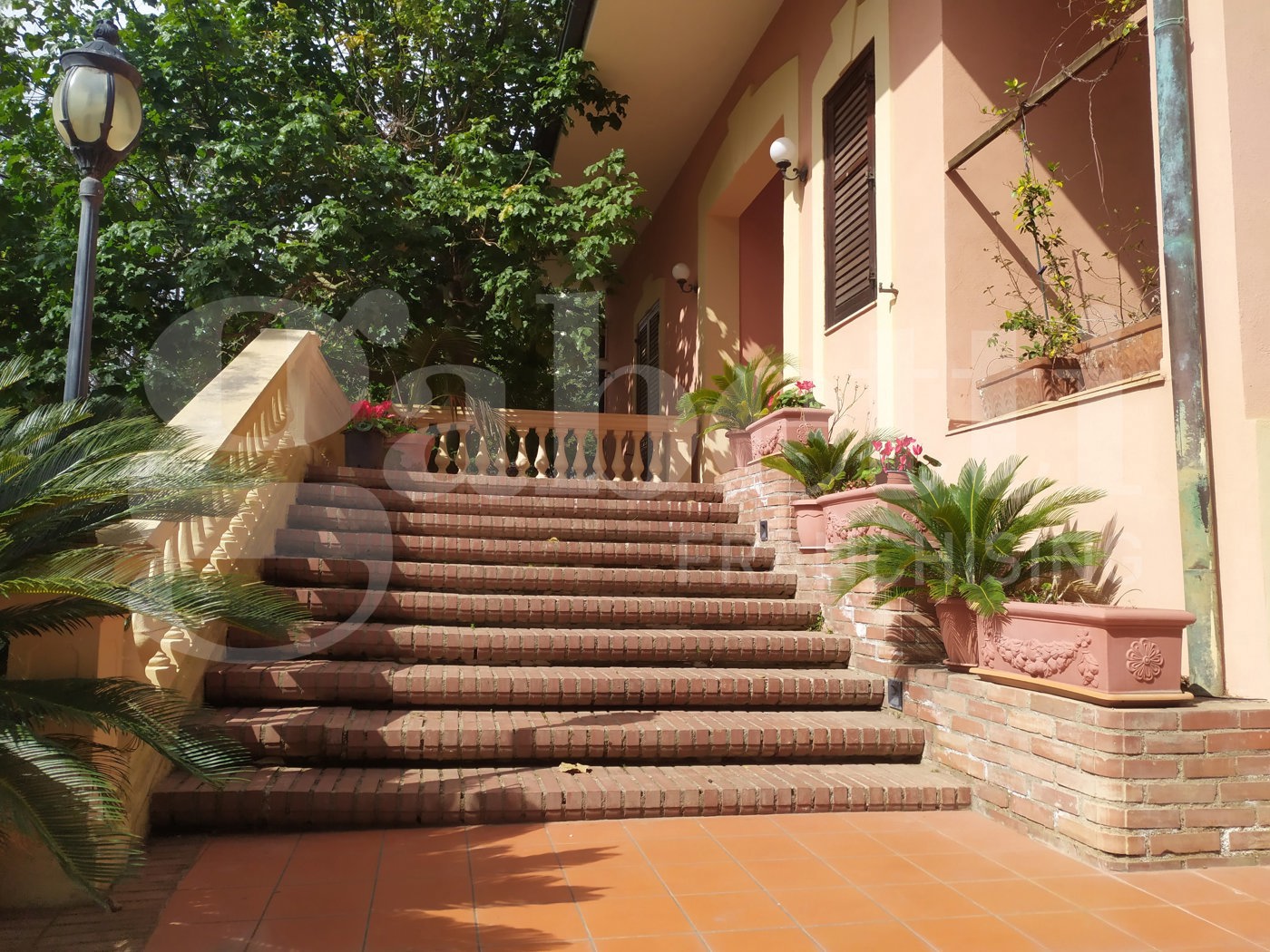 Villa con giardino a Messina