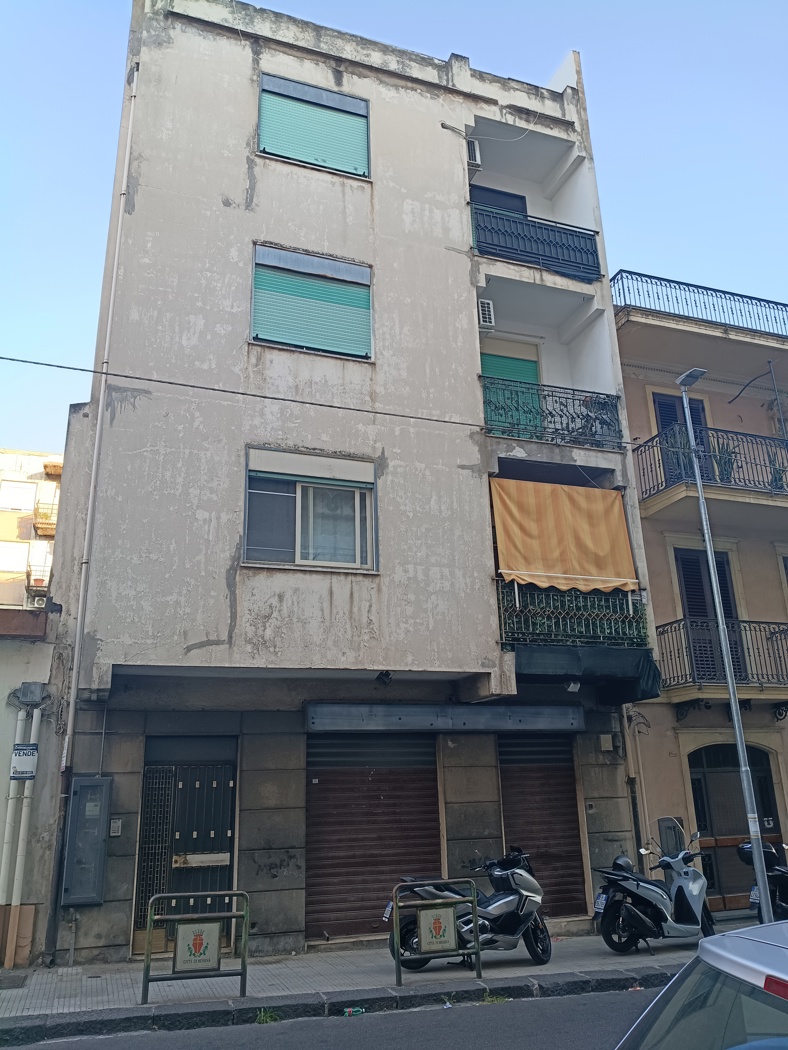 Trilocale da ristrutturare a Messina