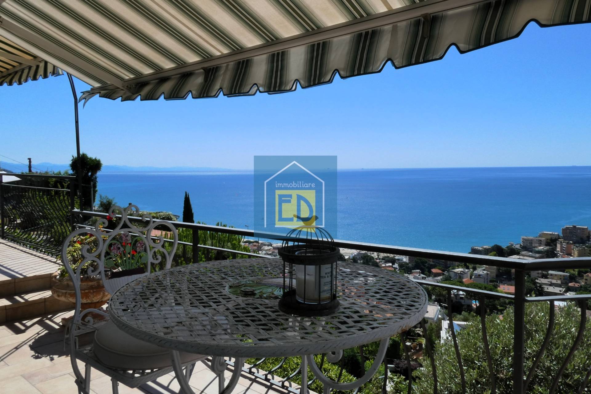 Villa in vendita a Albissola Marina