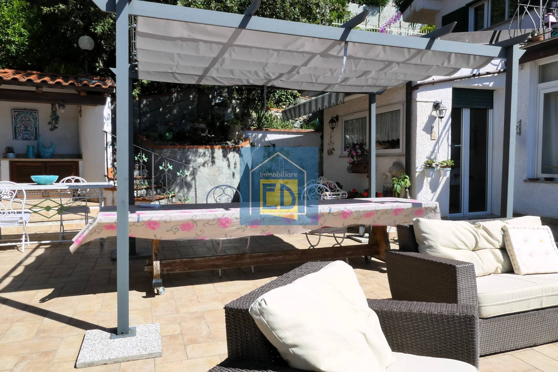 Villa in vendita a Albissola Marina