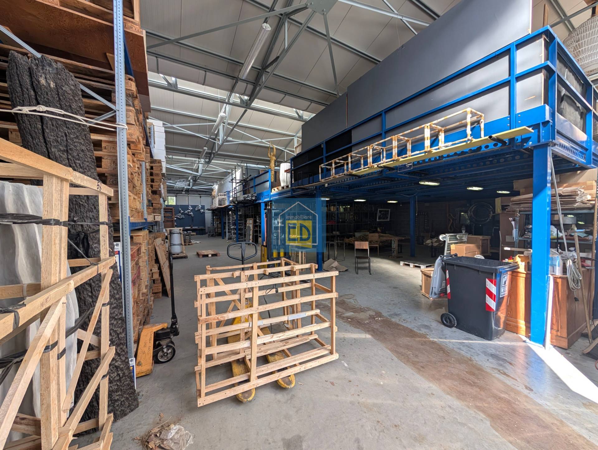 Capannone in vendita a Albissola Marina