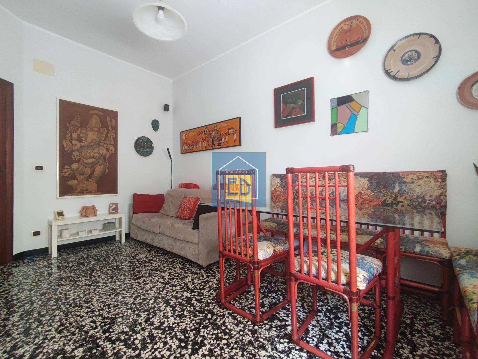 Appartamento in vendita a Savona, Via Mignone