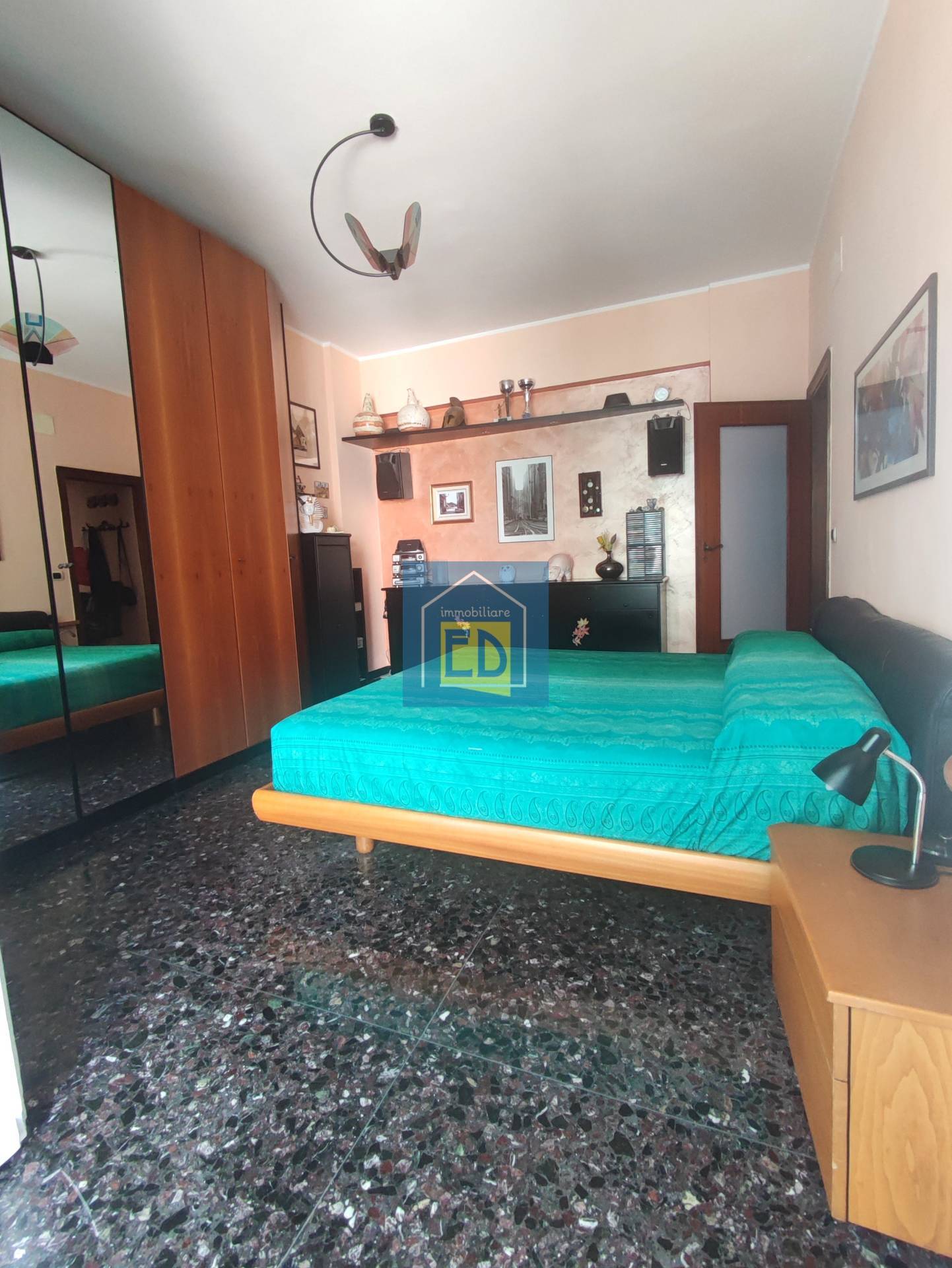 Appartamento in vendita a Savona, Via Mignone