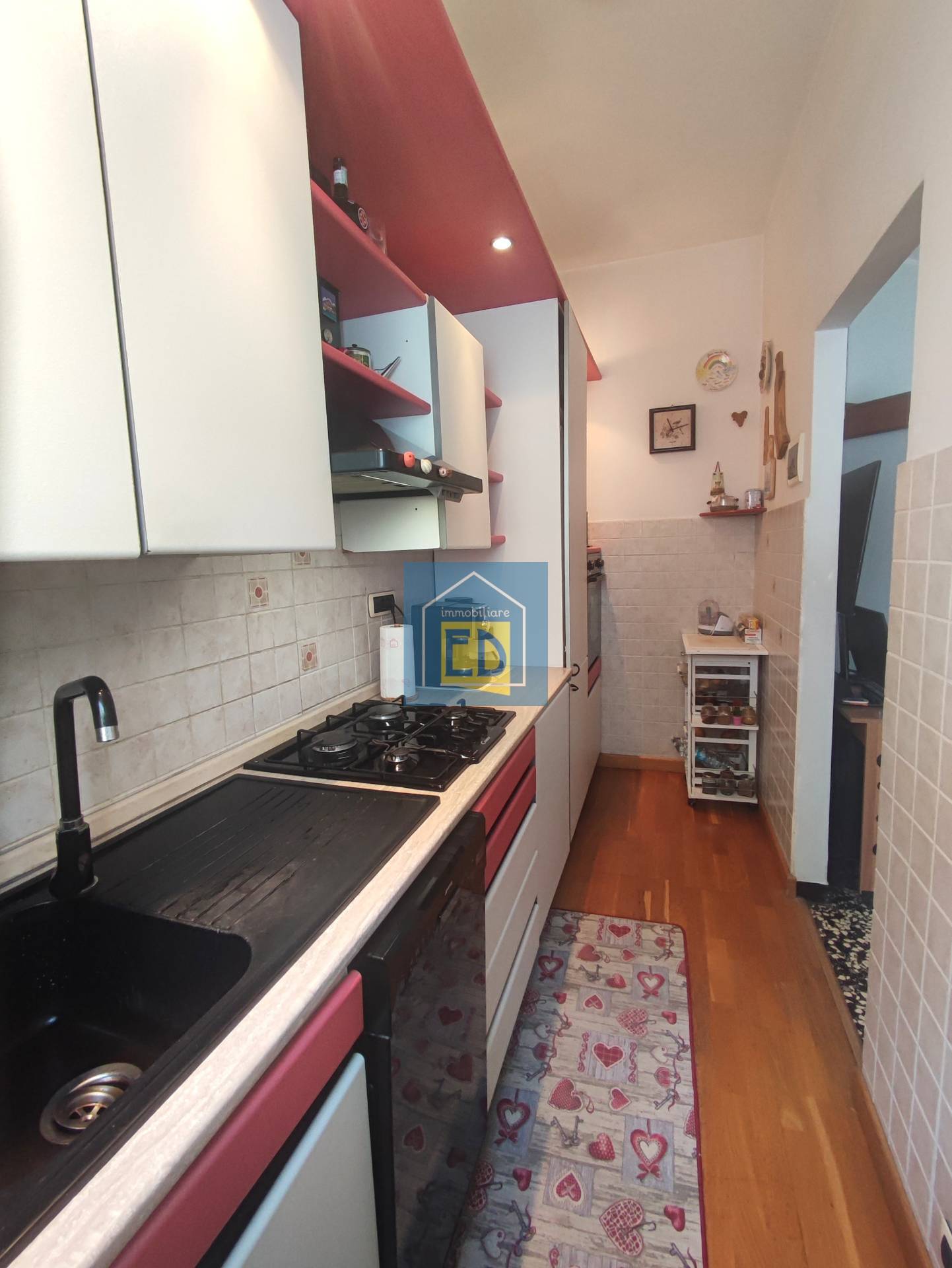 Appartamento in vendita a Savona, Via Mignone