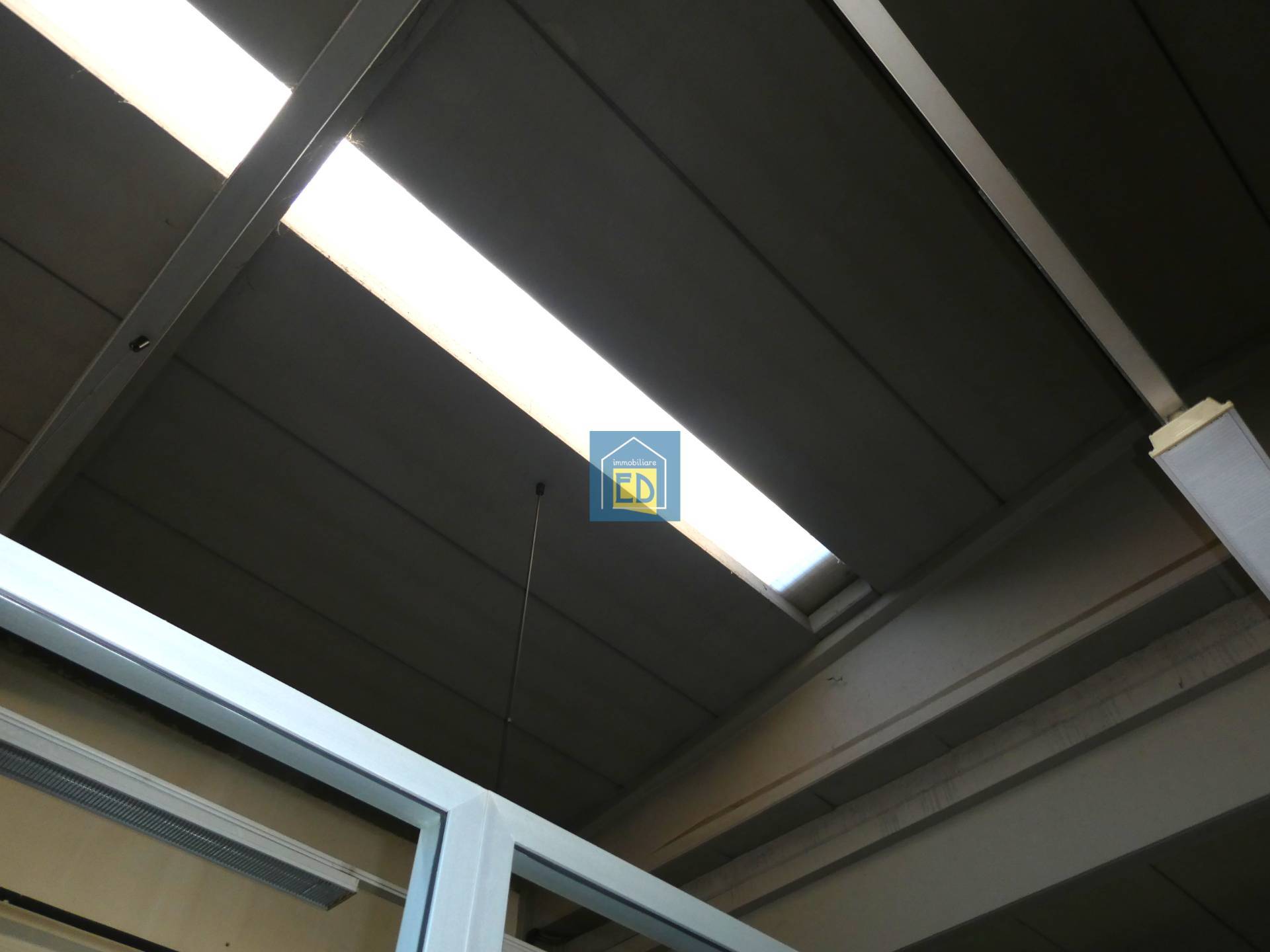 Capannone in vendita a Carcare