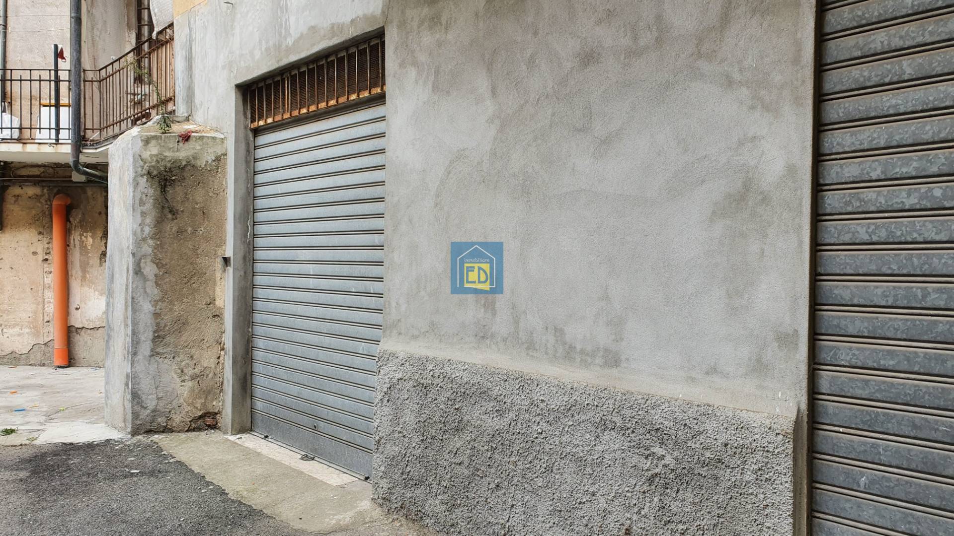 Magazzino in vendita a Savona, Villapiana