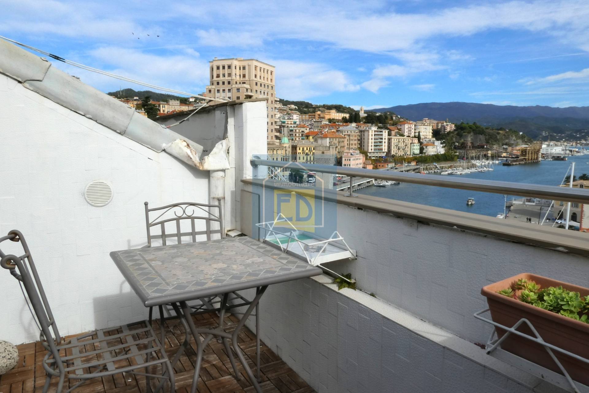 Appartamento in vendita a Savona, Centro