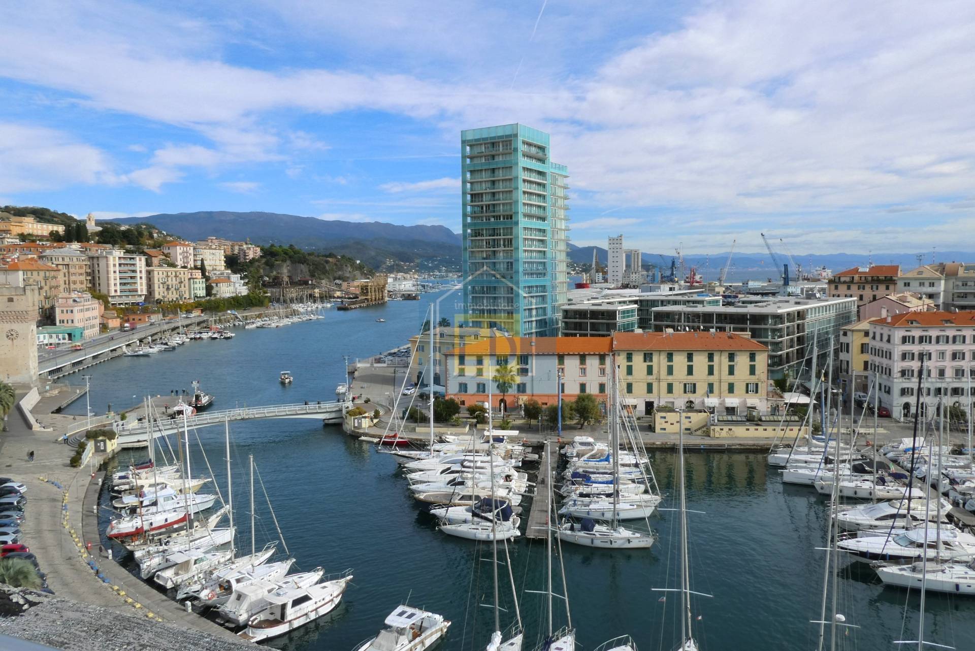 Appartamento in vendita a Savona, Centro