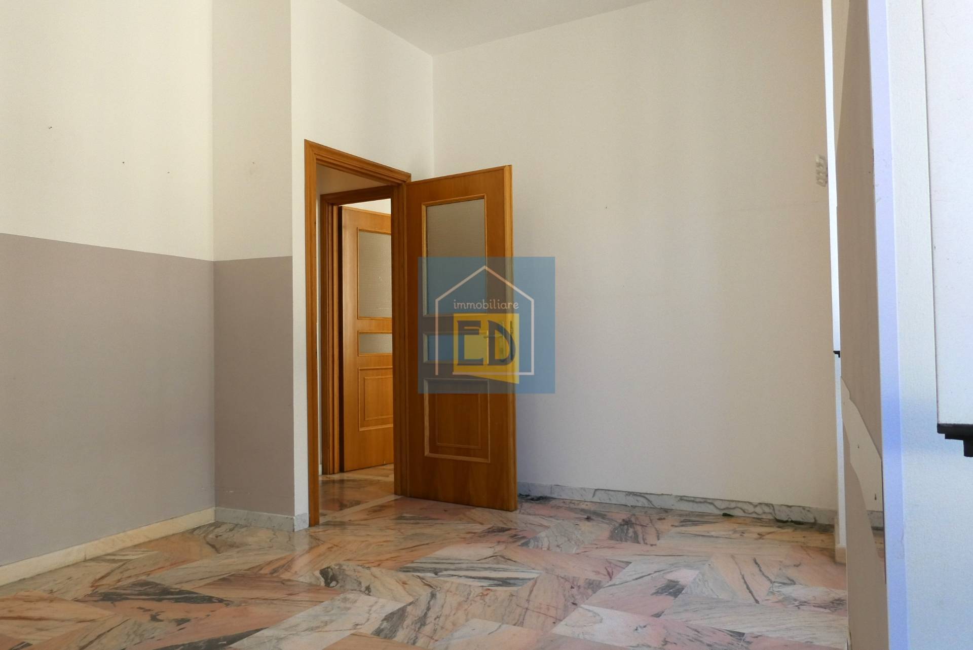 Studio/Ufficio in affitto a Savona, Centro