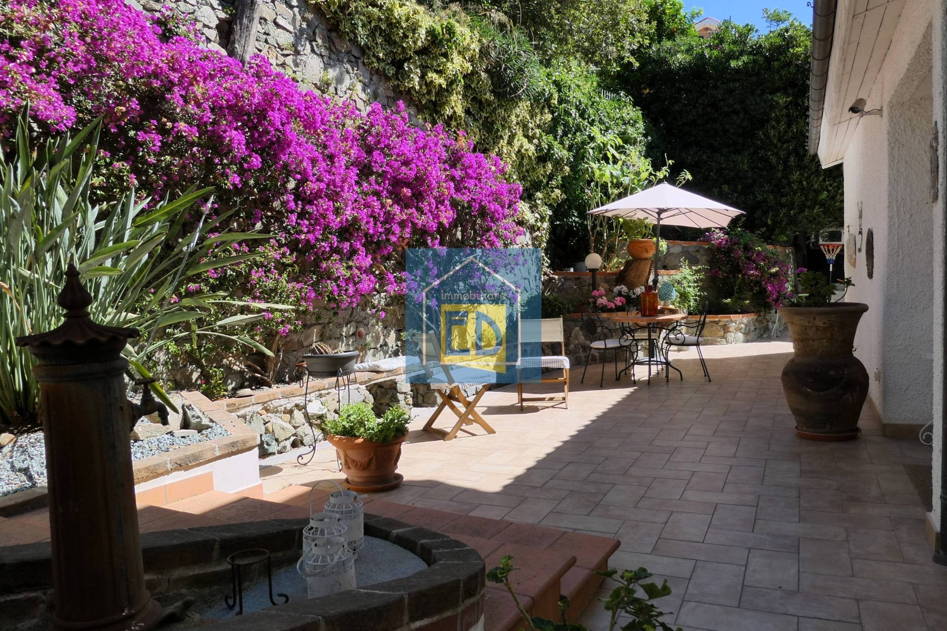 Villa in vendita a Albissola Marina