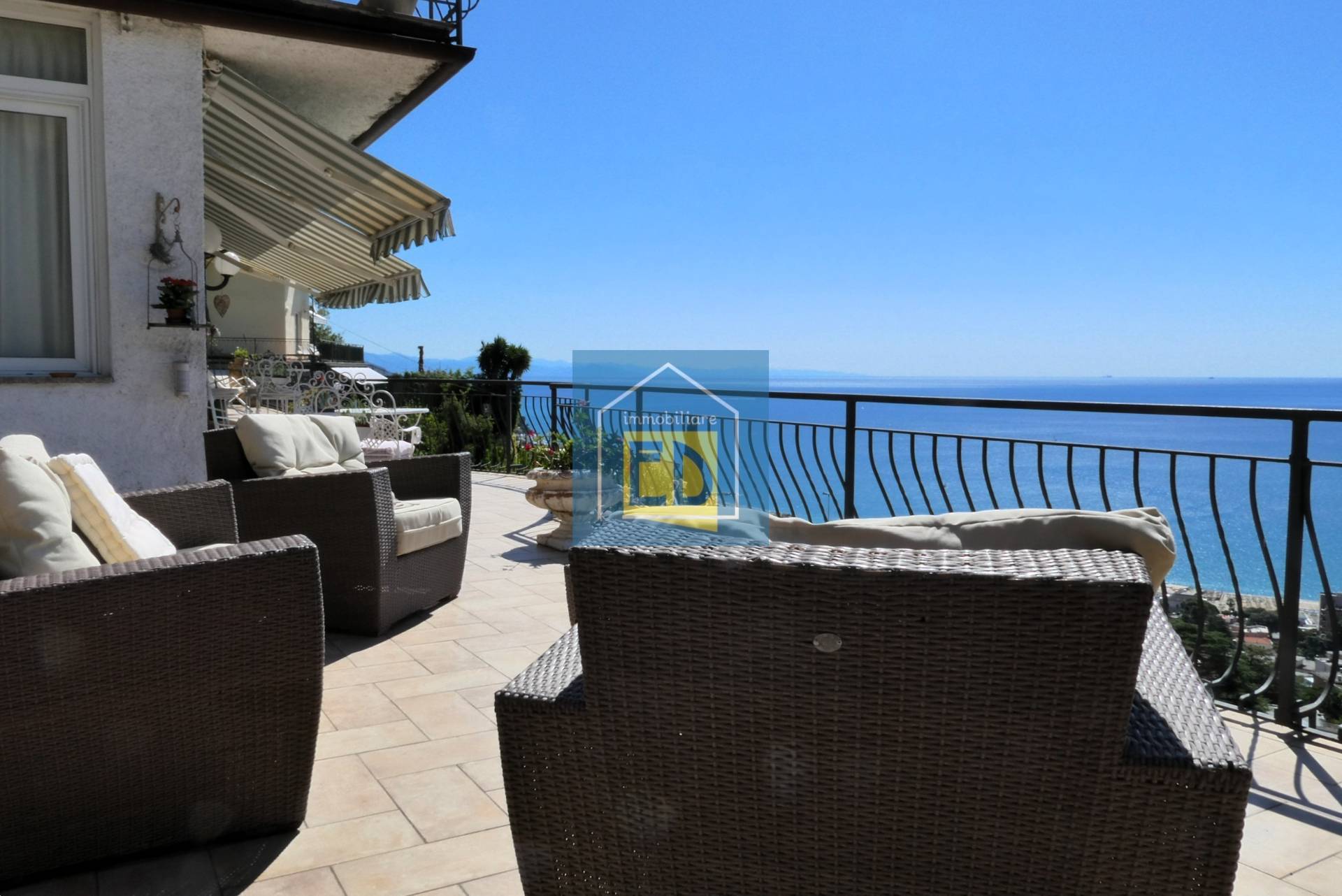 Villa in vendita a Albissola Marina