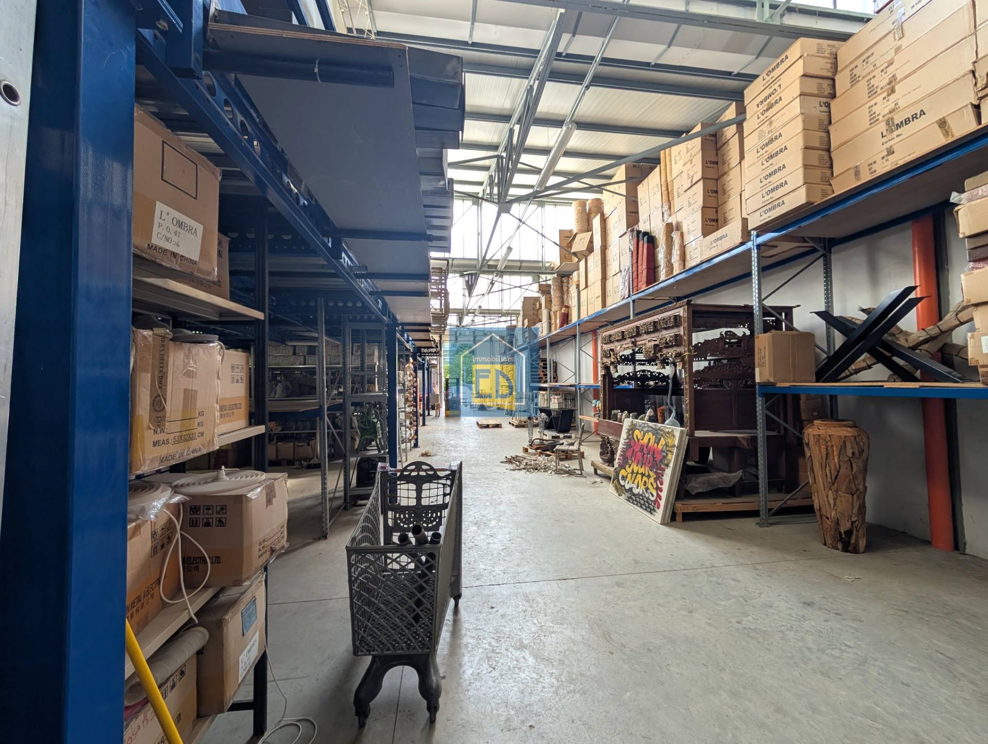 Capannone in vendita a Albissola Marina