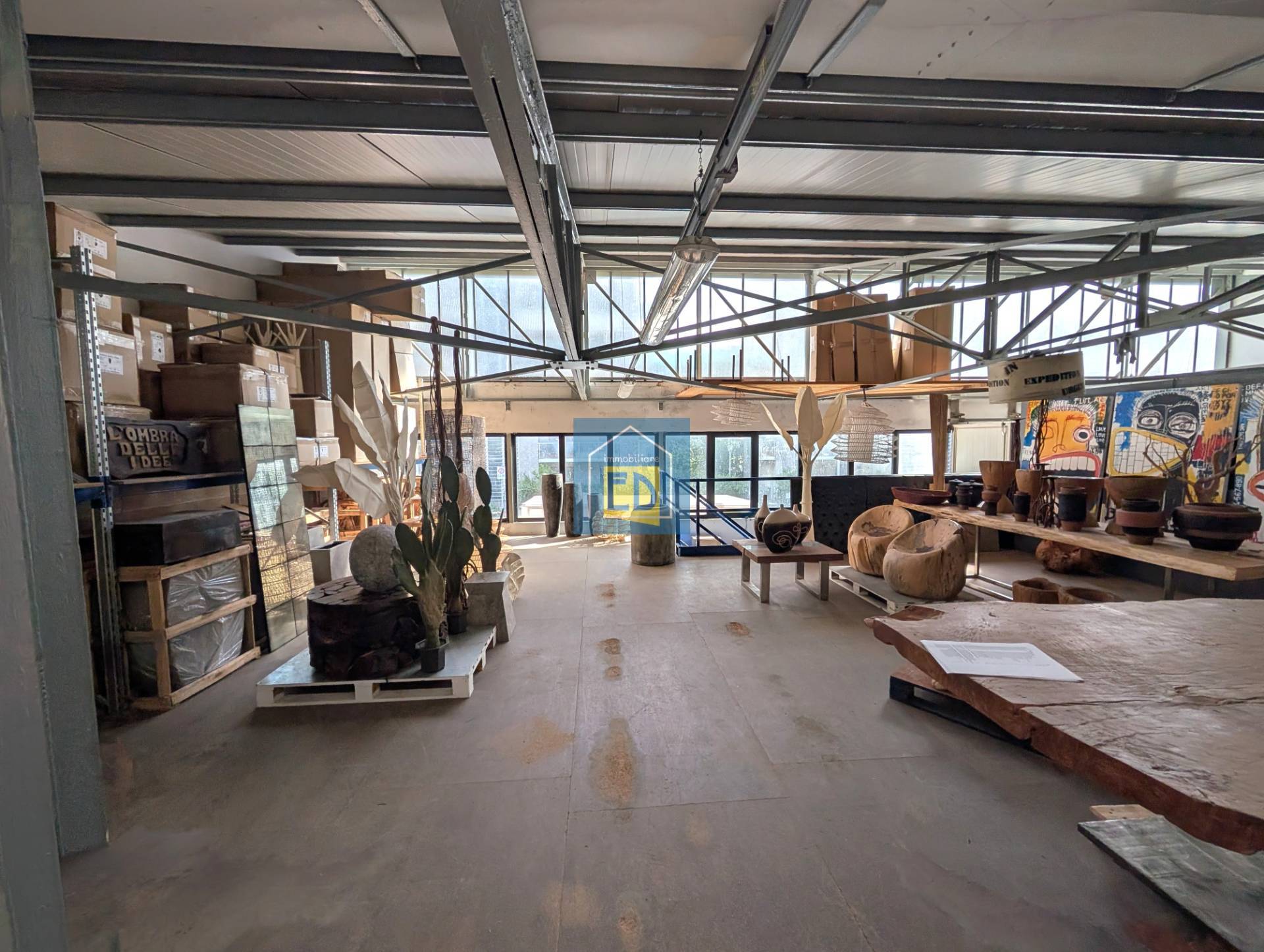 Capannone in vendita a Albissola Marina