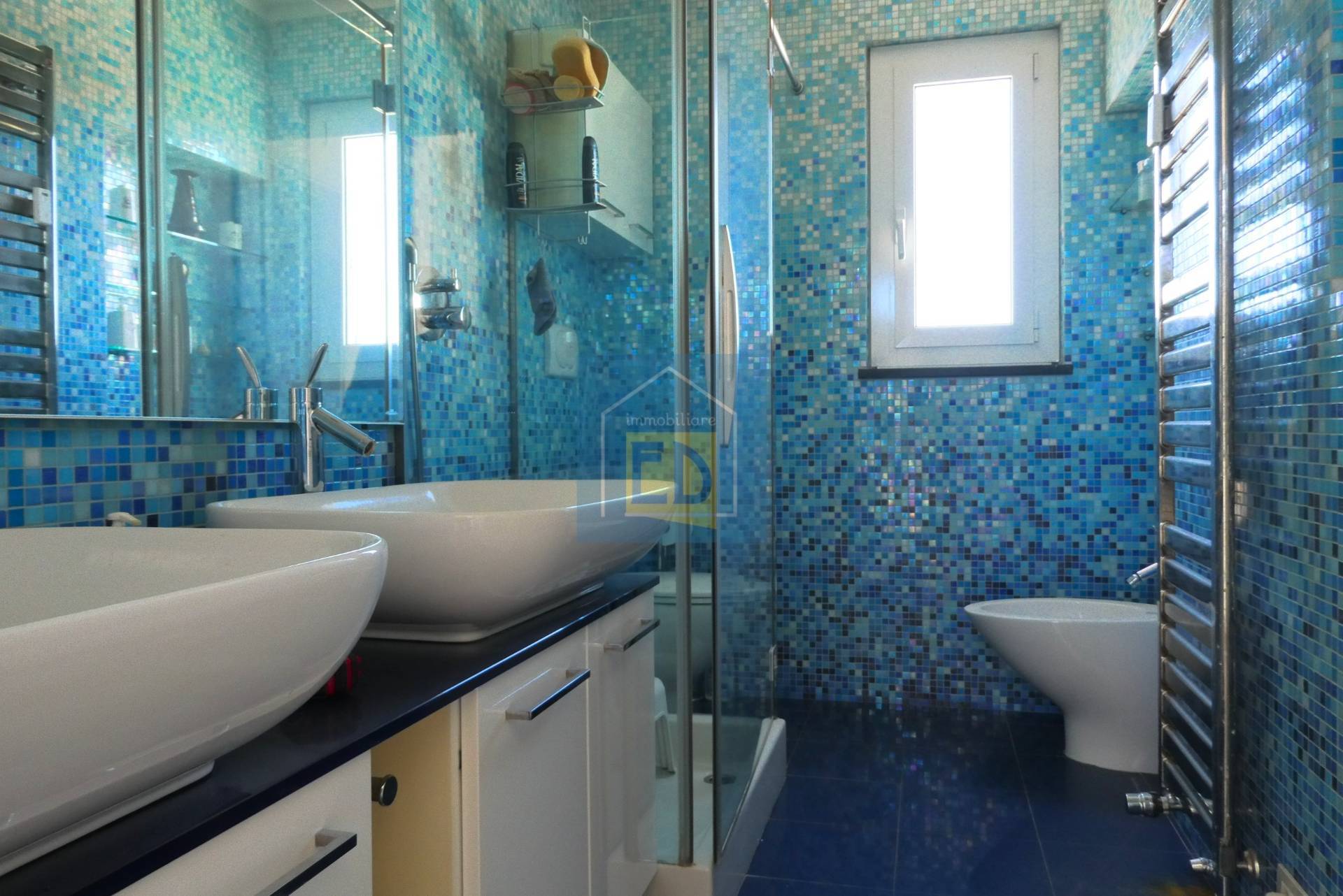 Appartamento in vendita a Savona, Centro