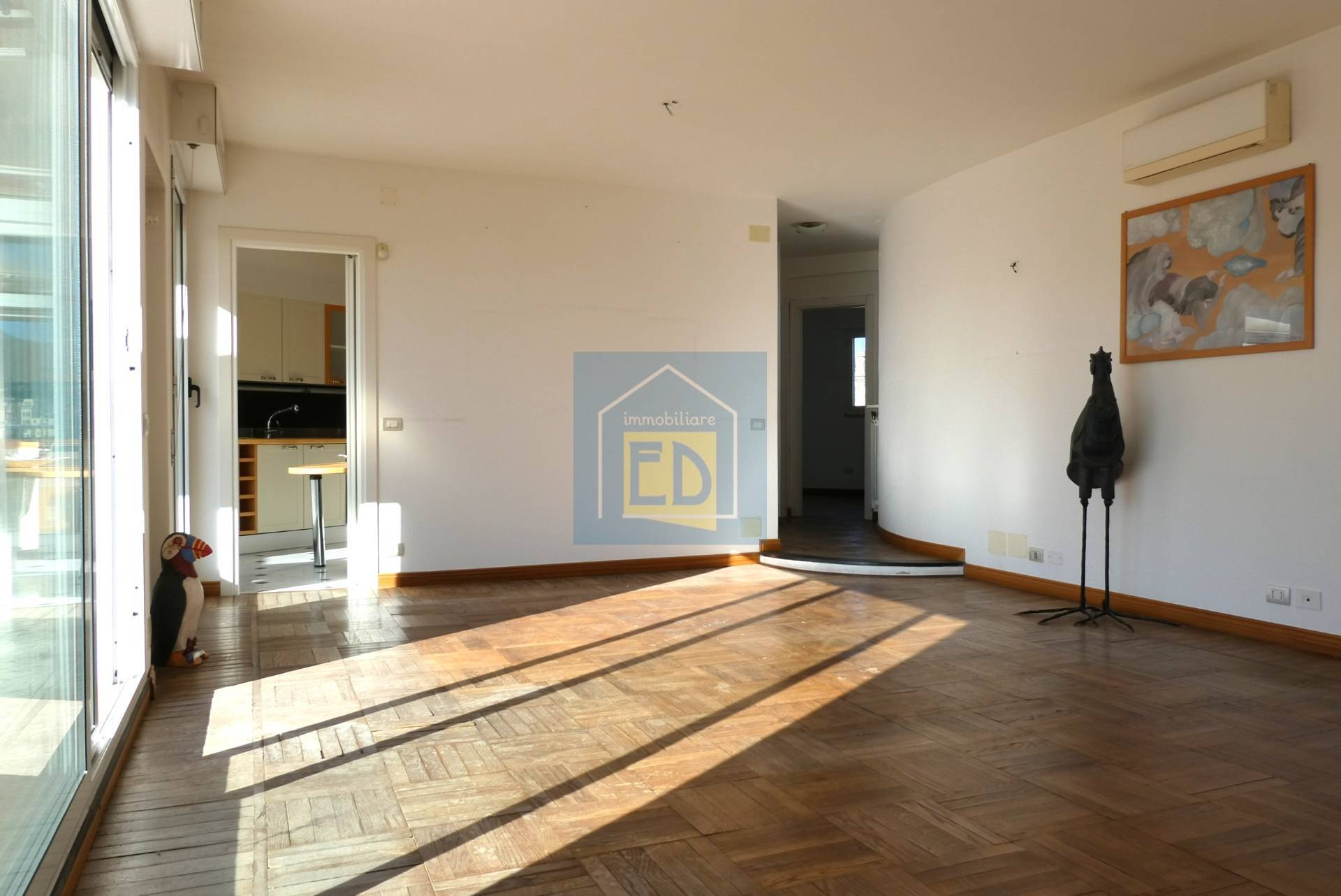 Appartamento in vendita a Savona, Centro