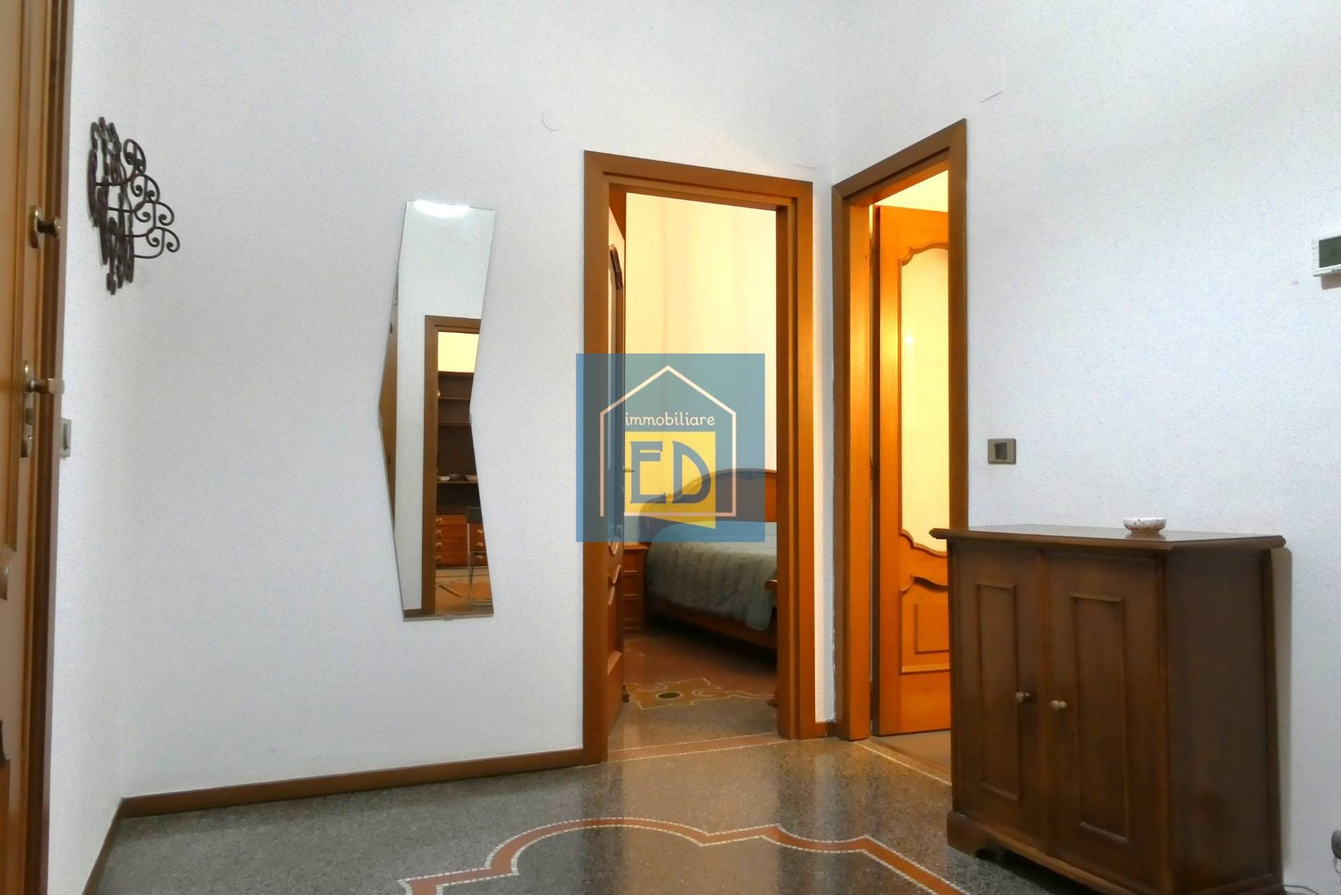 Appartamento in vendita a Savona, Centro