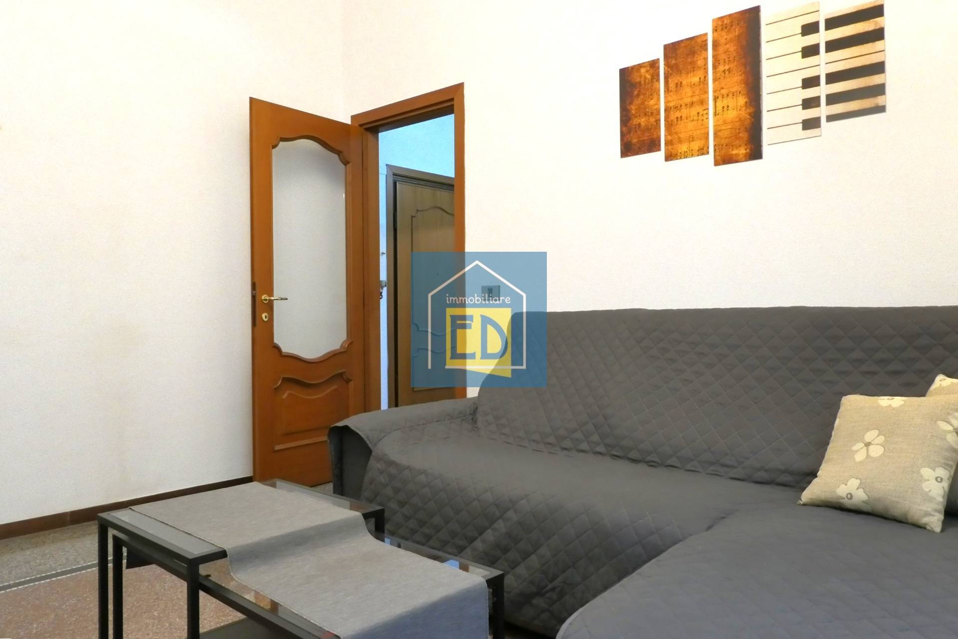 Appartamento in vendita a Savona, Centro