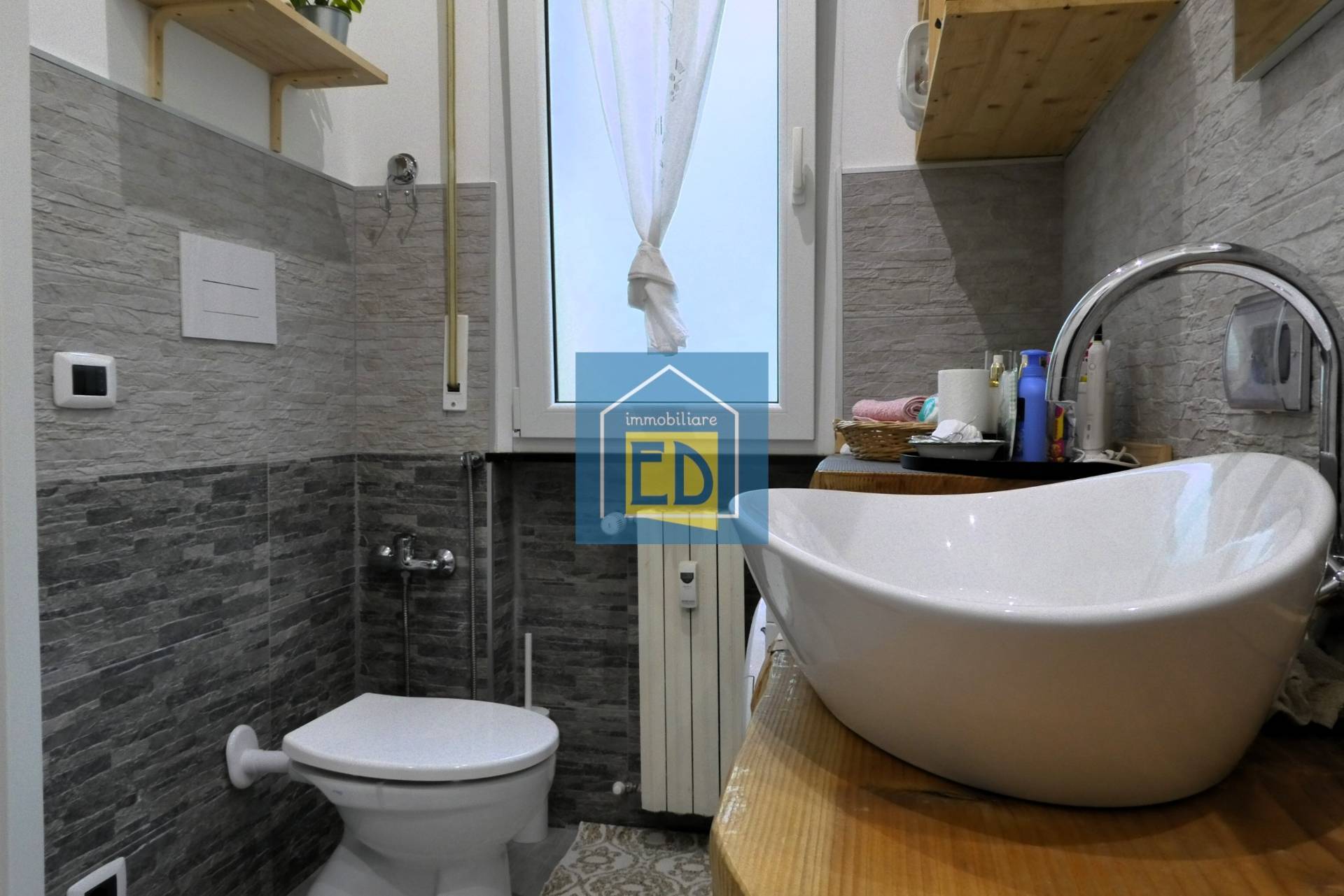 Appartamento in vendita a Savona, La Rusca