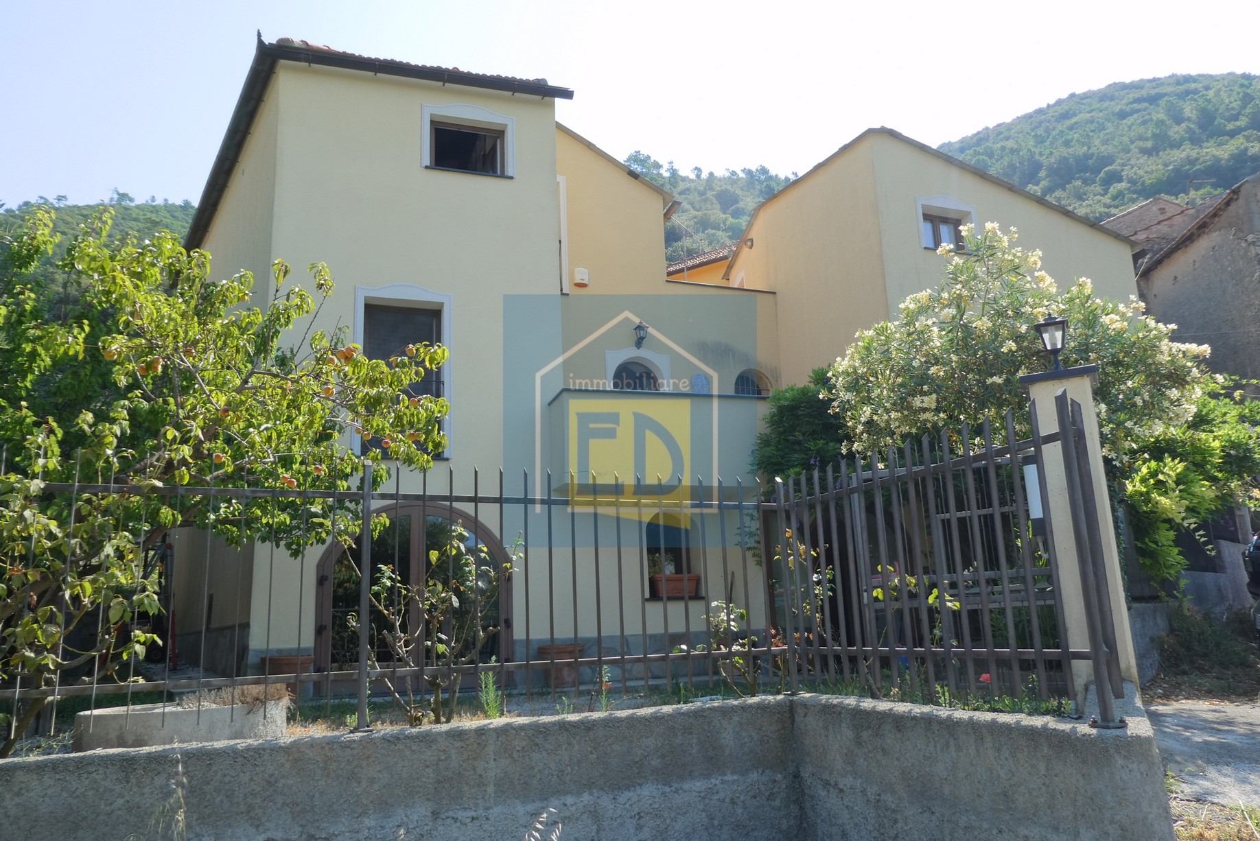 Villa in vendita a Vezzi Portio, Portio