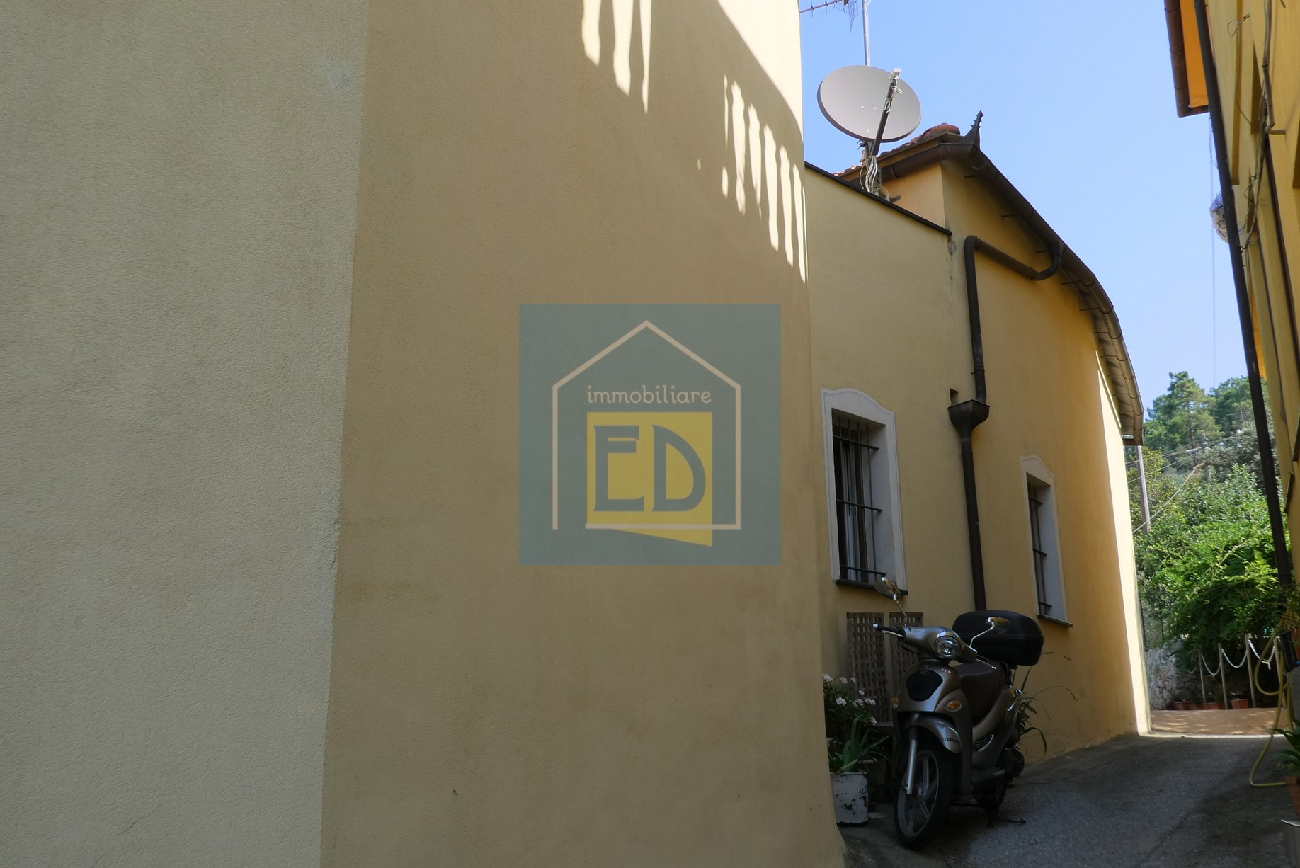 Villa in vendita a Vezzi Portio, Portio