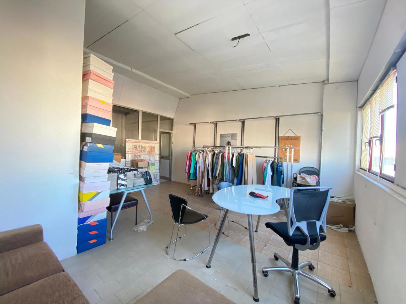 Capannone in vendita a Settimo Milanese