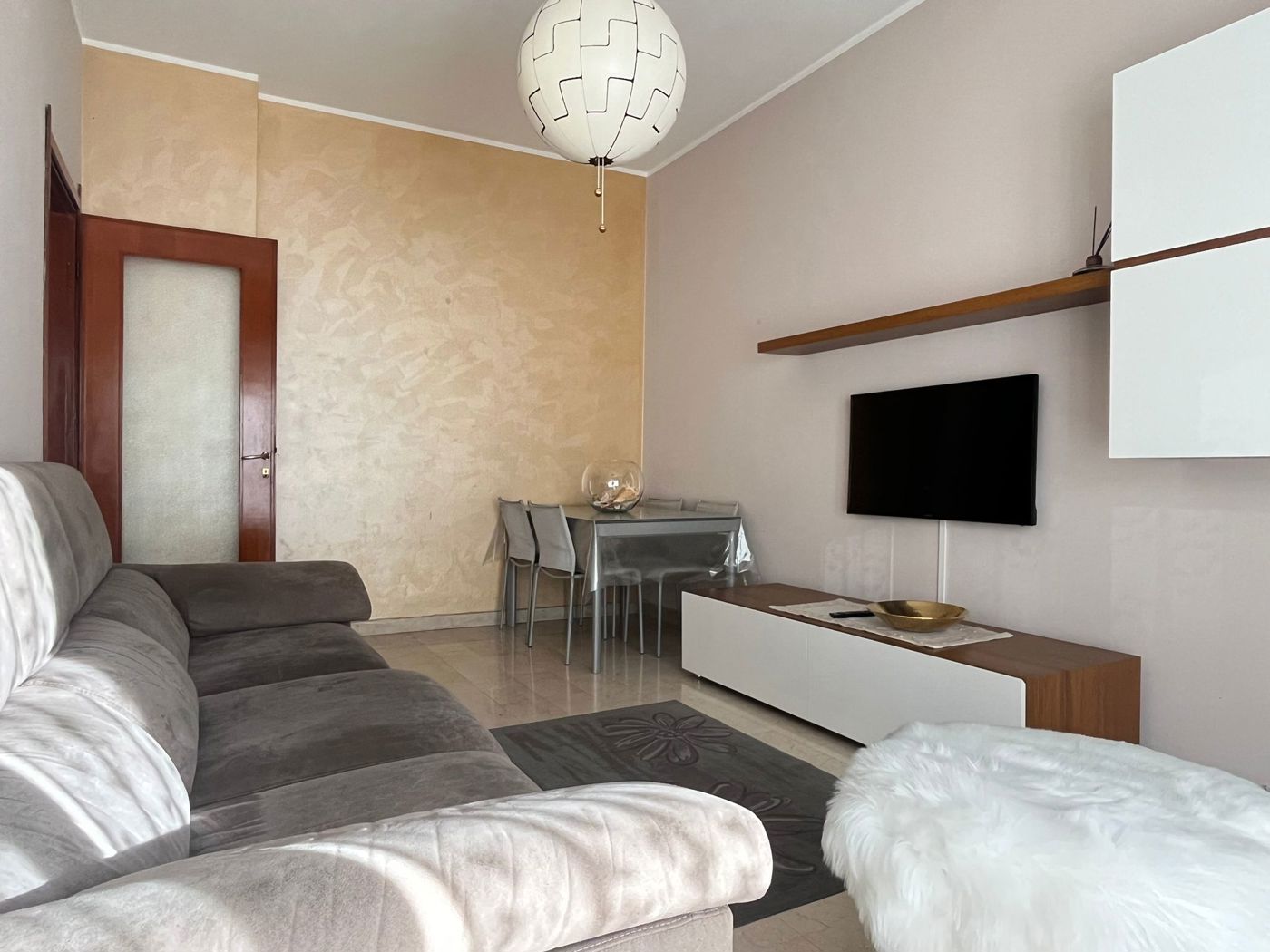 Trilocale arredato in affitto a Settimo Milanese