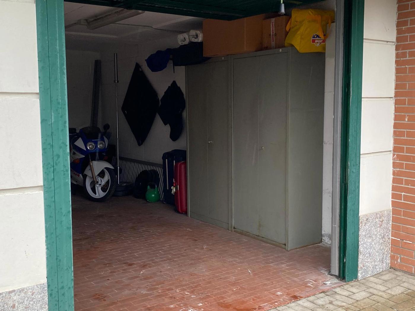 Box/Garage 21mq in vendita a Buccinasco