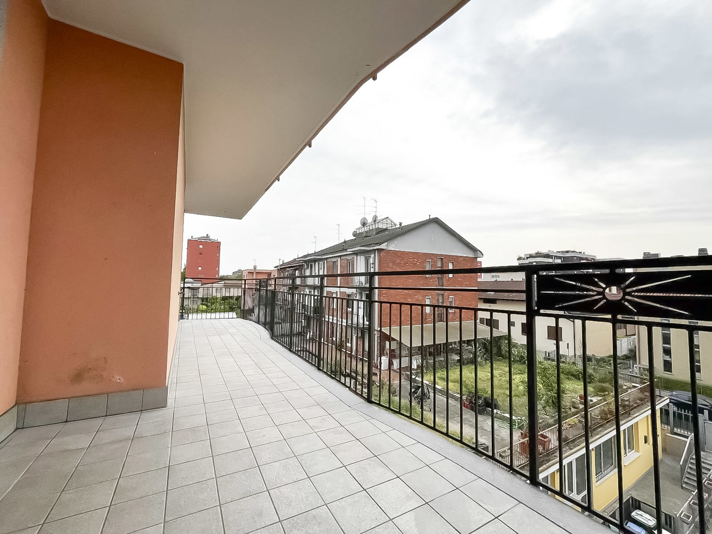 Trilocale arredato in affitto a Settimo Milanese