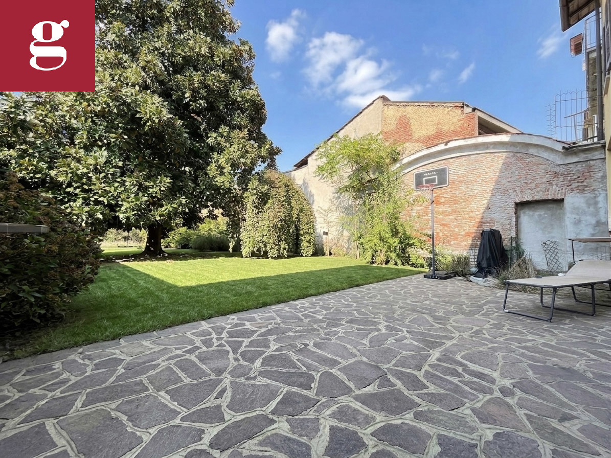 Villa Bifamiliare con giardino a Pogliano Milanese