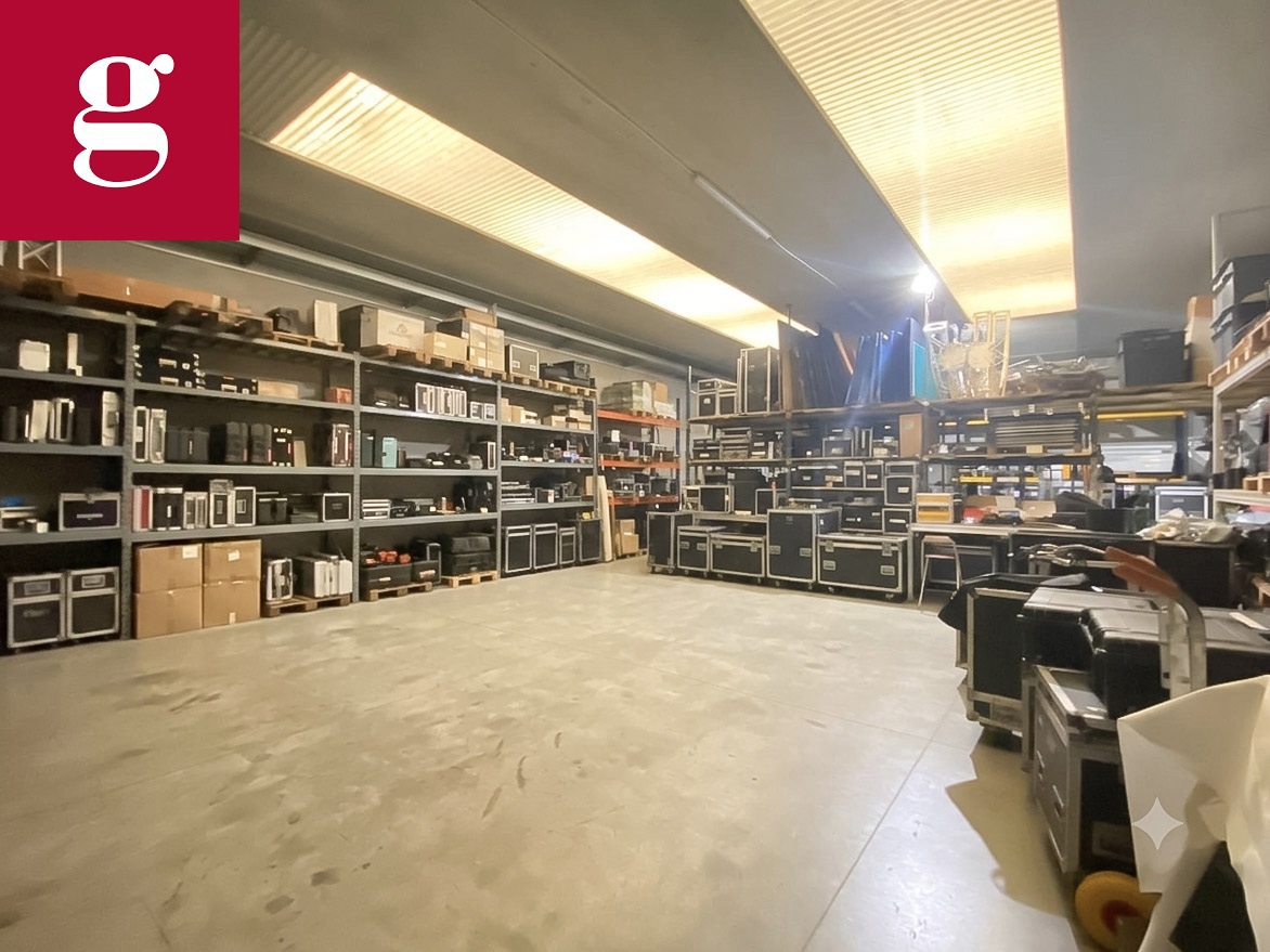 Magazzino in vendita a Pregnana Milanese