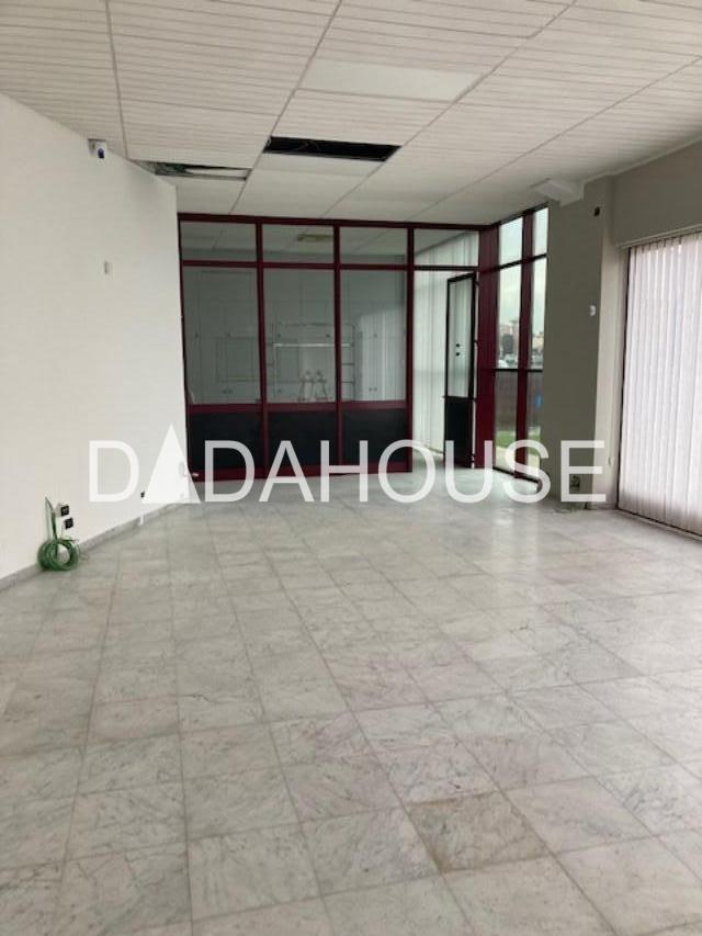 Ufficio ristrutturato, San Giuliano Terme le maggiola