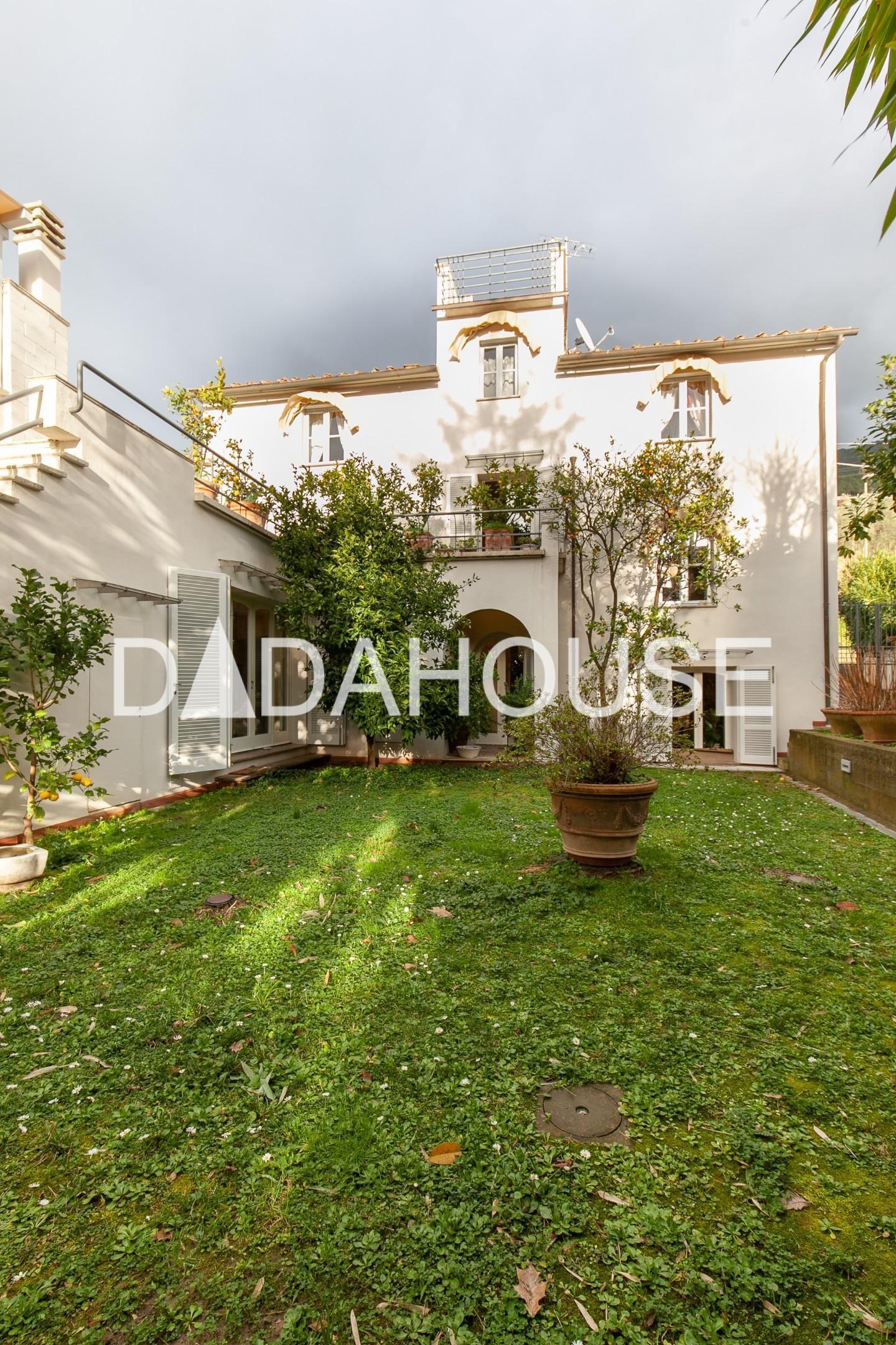 Villa con giardino, San Giuliano Terme asciano