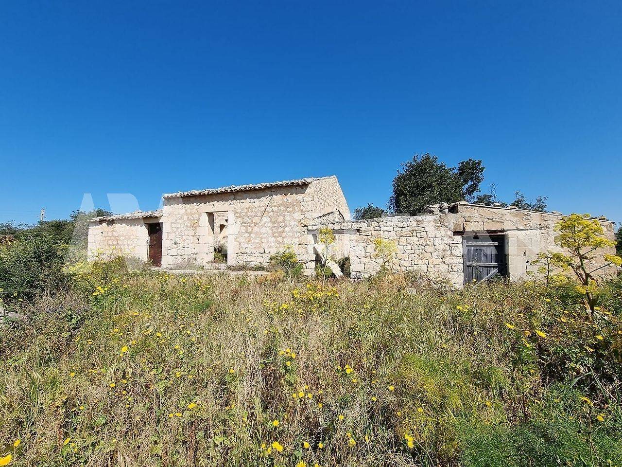 Casale in vendita a Scicli