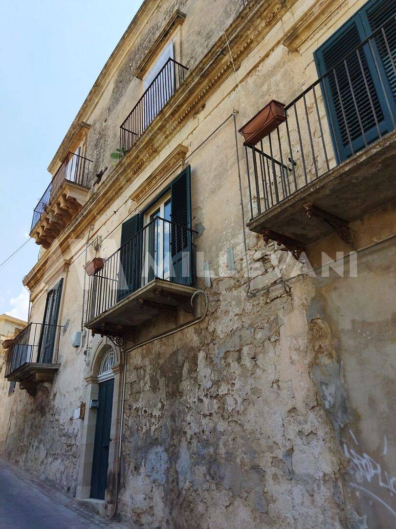 Appartamento in vendita a Modica, Modica Alta