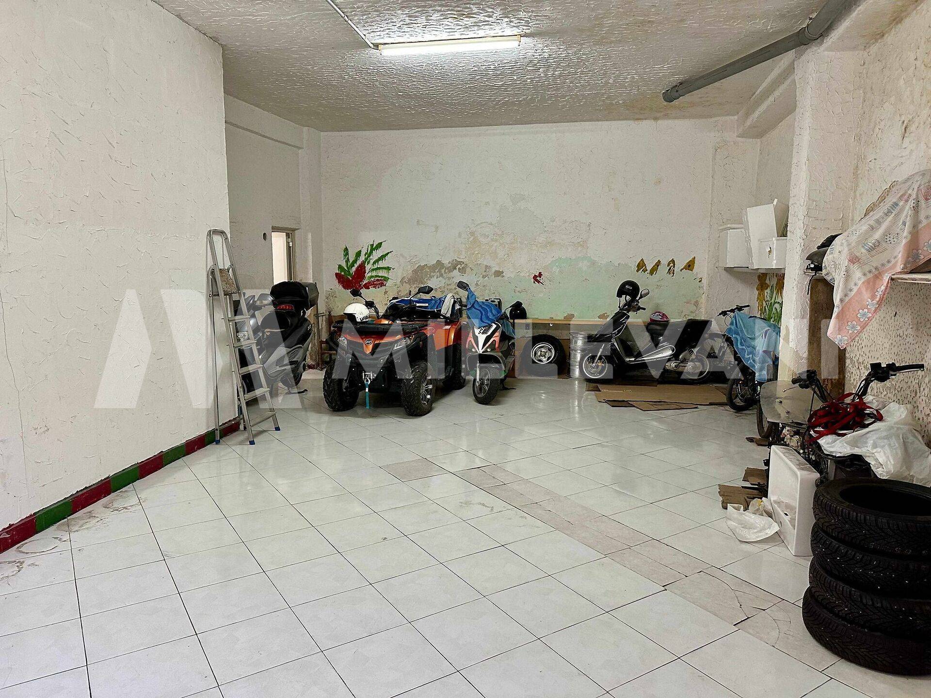 Garage in vendita a Pozzallo, San Pietro