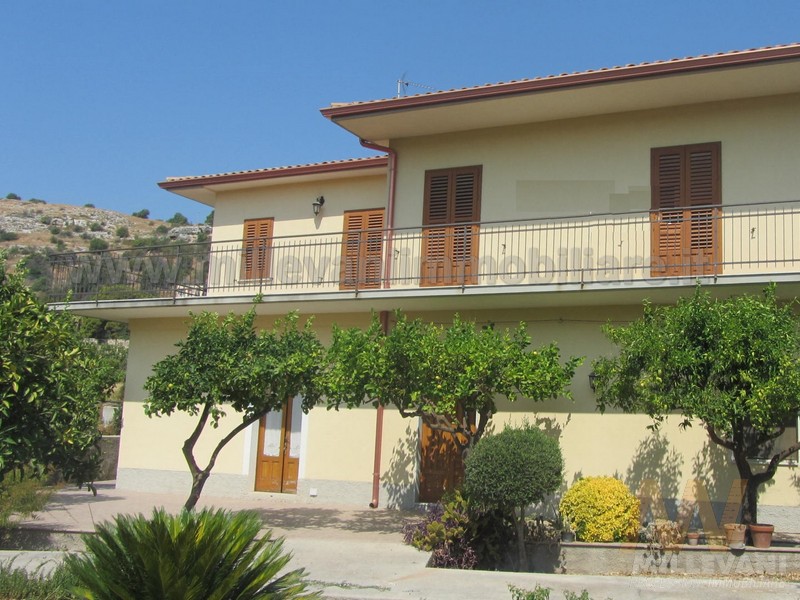 Villa in vendita a Scicli