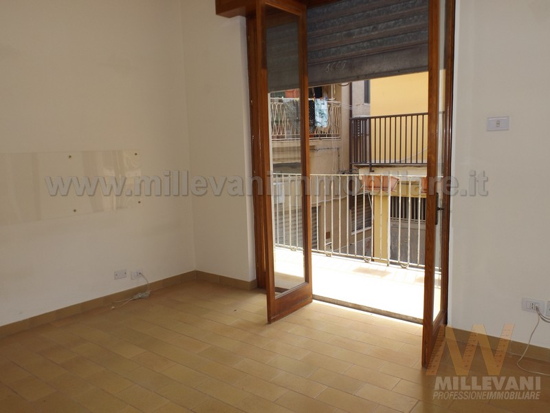 Locale commerciale in vendita a Pozzallo