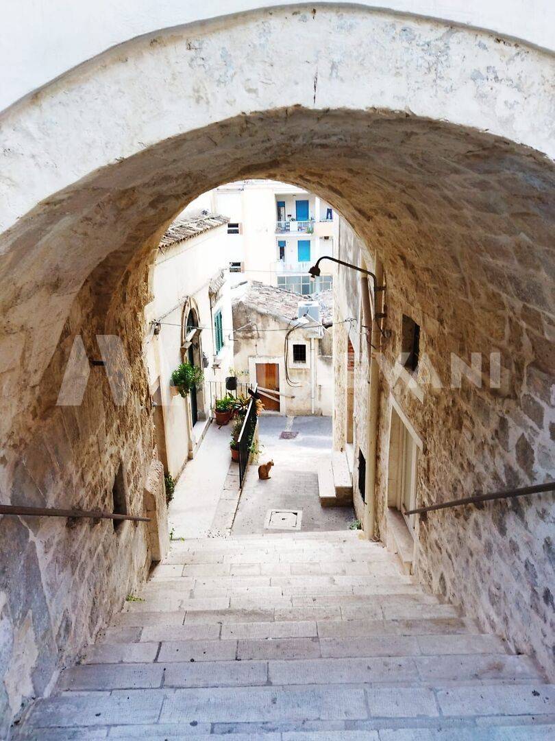 Casa singola in vendita a Modica, Modica Bassa