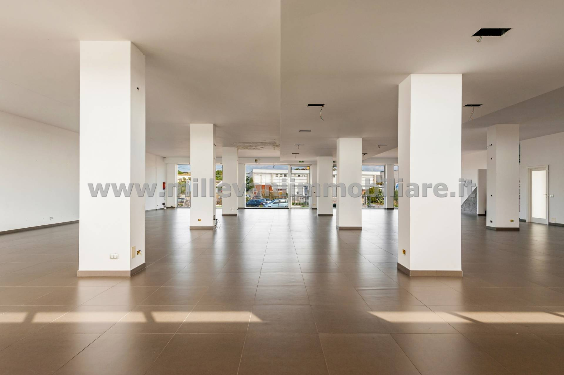 Locale commerciale in vendita a Scicli, Donnalucata