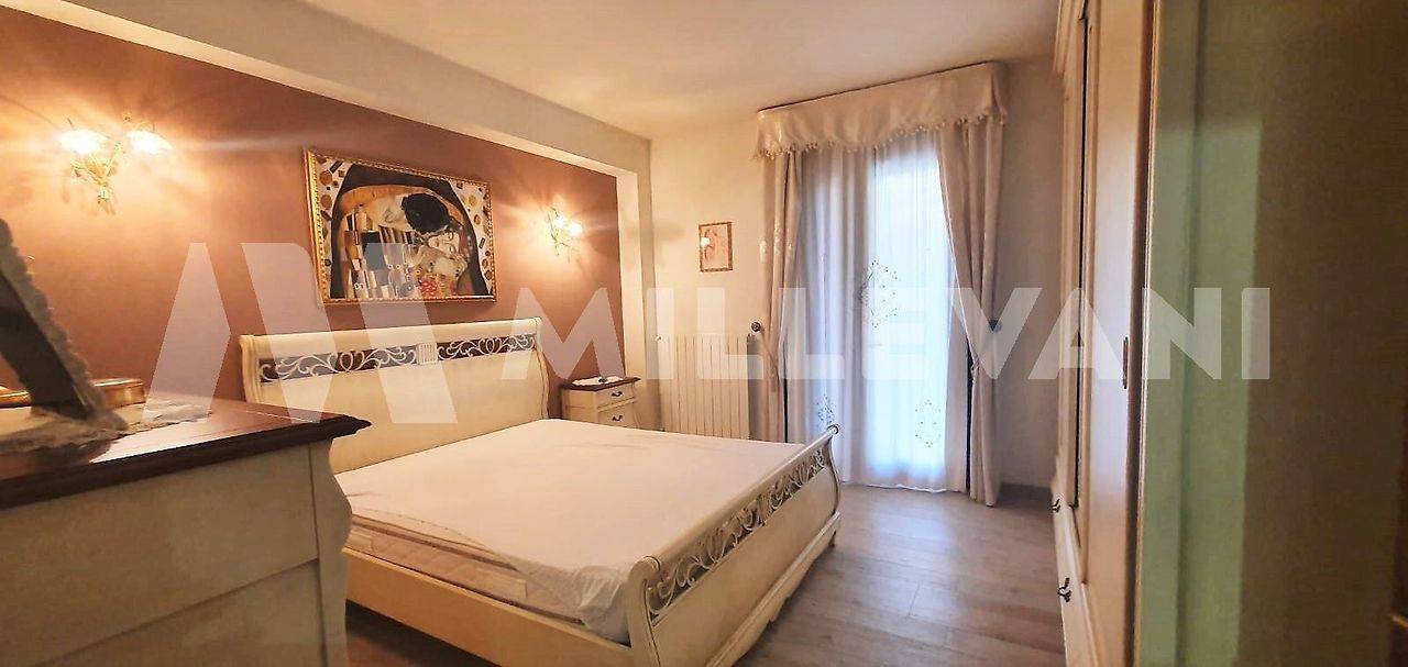 Appartamento in vendita a Giarratana