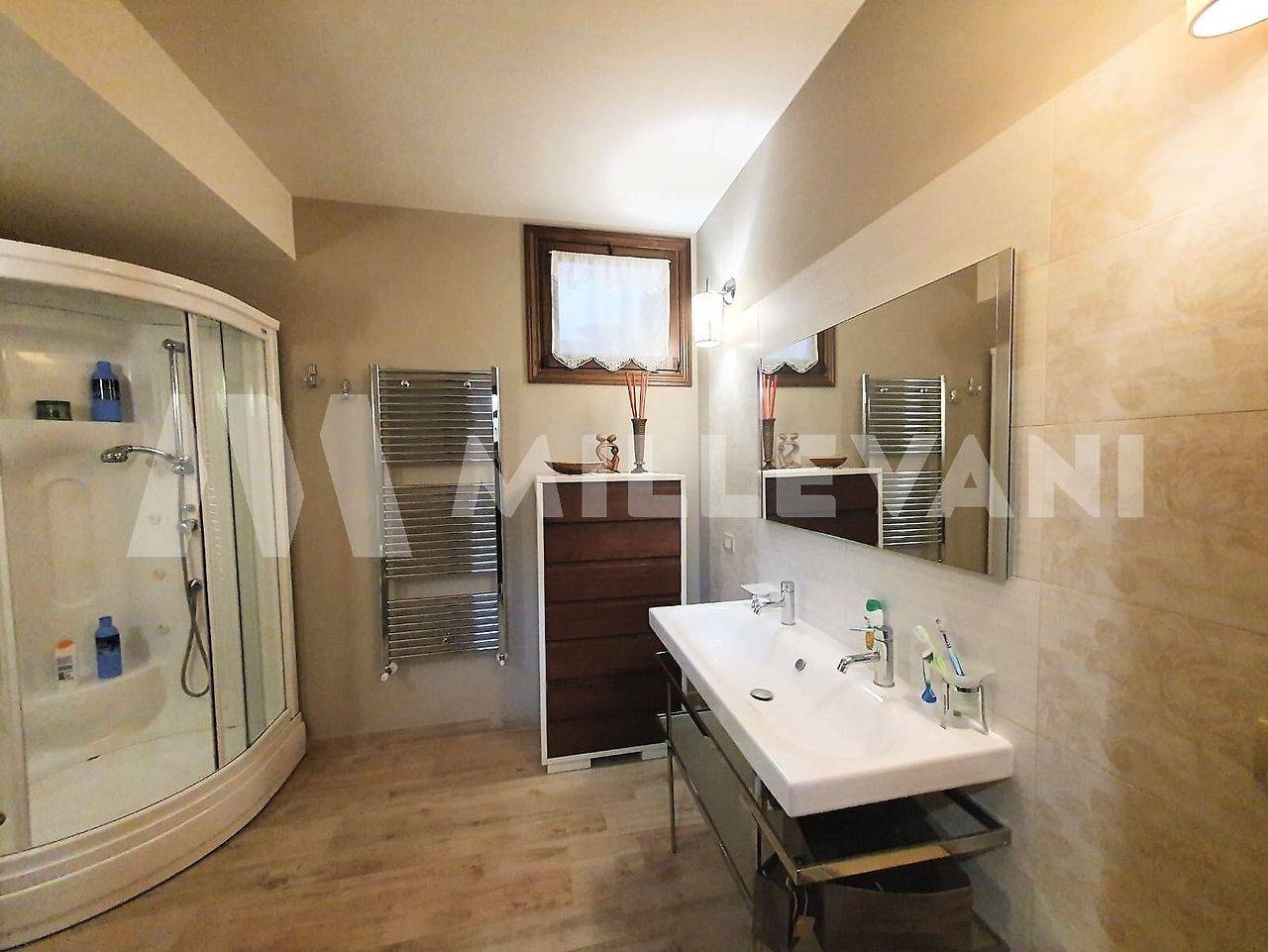 Appartamento in vendita a Giarratana