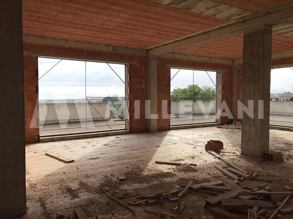 Locale commerciale in vendita a Modica