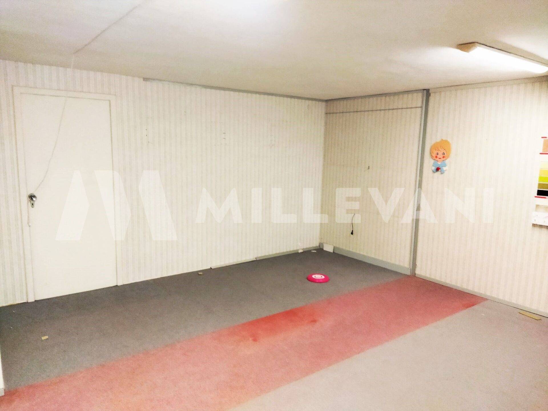 Locale commerciale in vendita a Pozzallo, Corso Vittorio Veneto