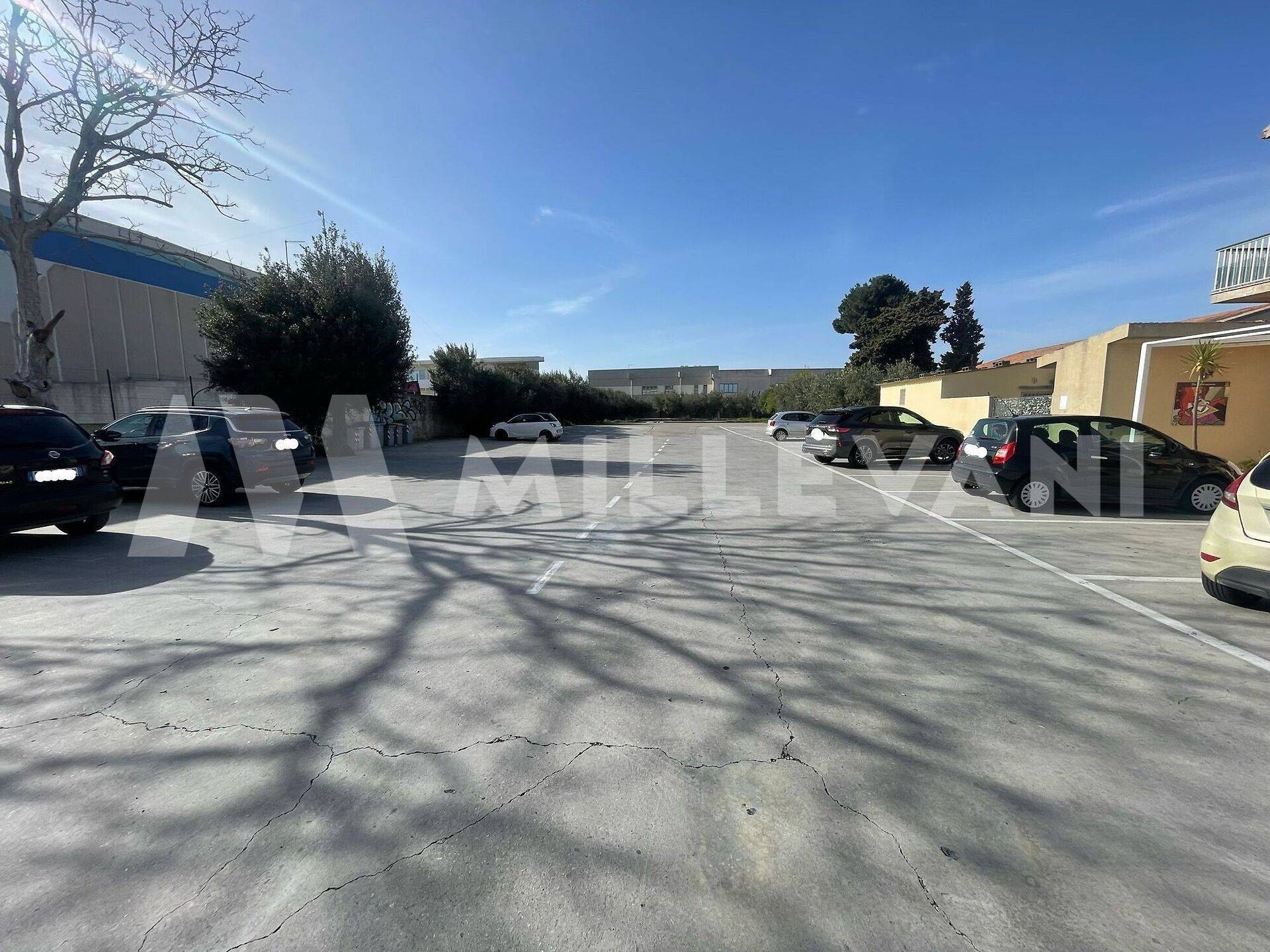 Attivit commerciale in vendita a Ragusa