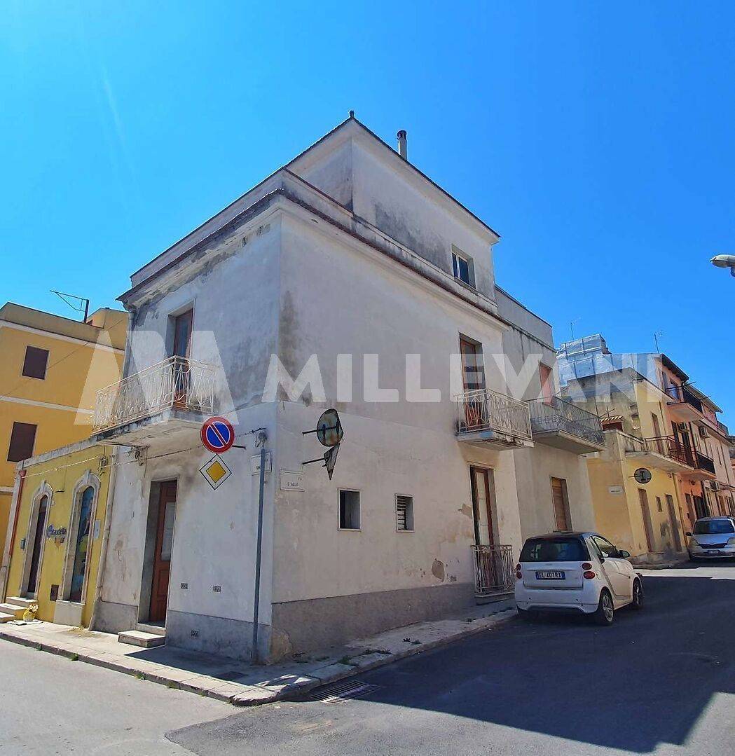 Casa singola in vendita a Rosolini