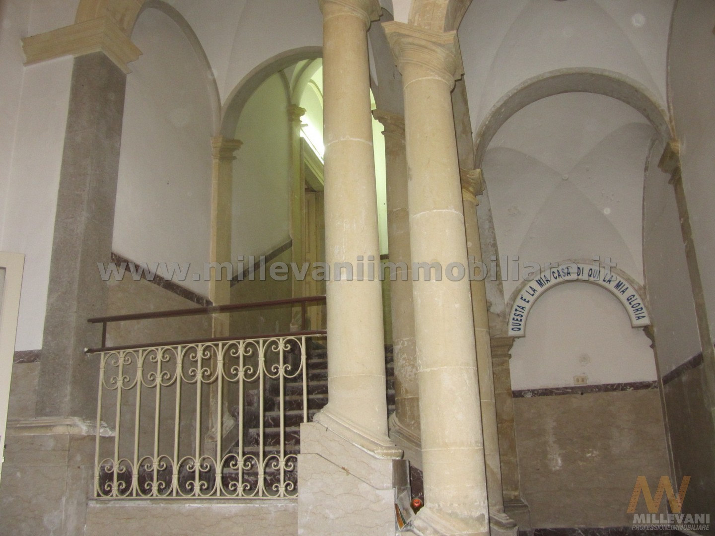 Stabile in vendita a Modica, Modica Alta